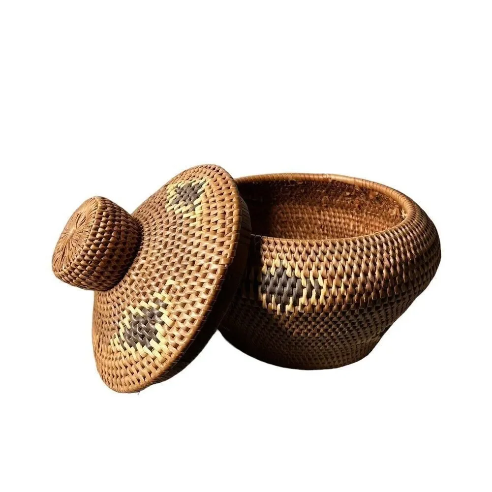 Vintage Hand Woven basket with lid 6 X 7